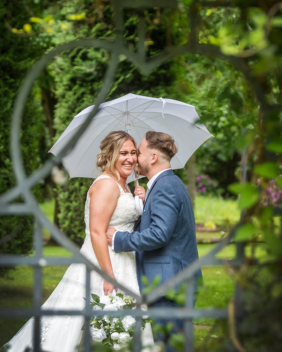 Mr & Mrs Corbett_0982